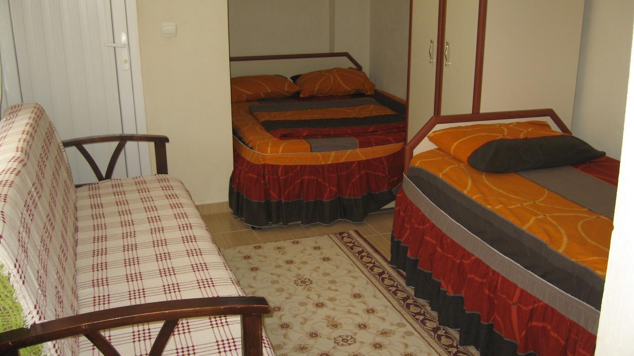Saglik Apart Pansiyon Erdek Exterior photo