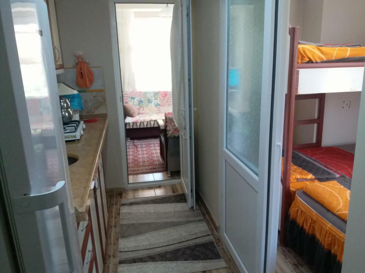 Saglik Apart Pansiyon Erdek Exterior photo